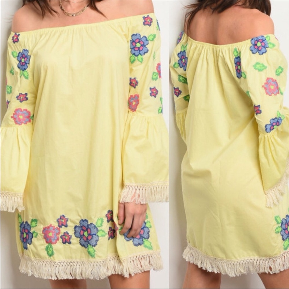 ✂️ Cute yellow off-shoulder dress with 💐🌷 - Picture 4 of 8